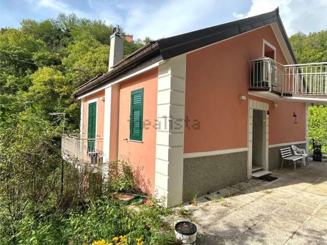 Case e ville in vendita di 150 m² in Via Vallombrosa