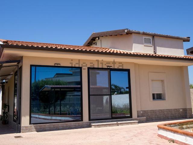 Case e ville in vendita di 150 m² in Via Vasco de Gama