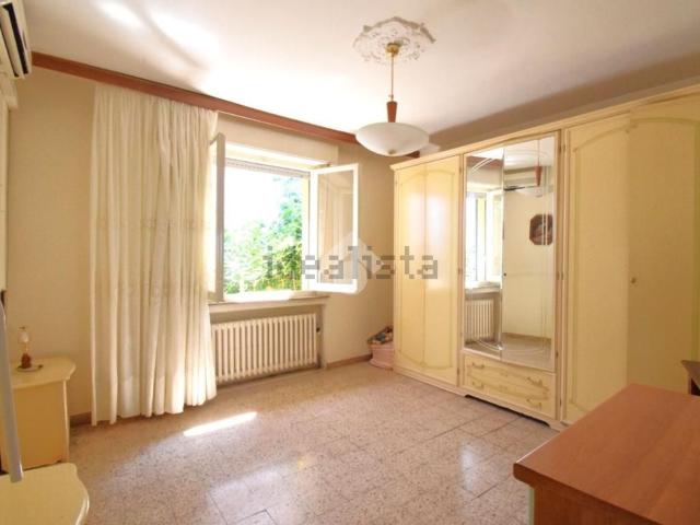 Case e ville in vendita di 150 m² in Viale Terni, 4