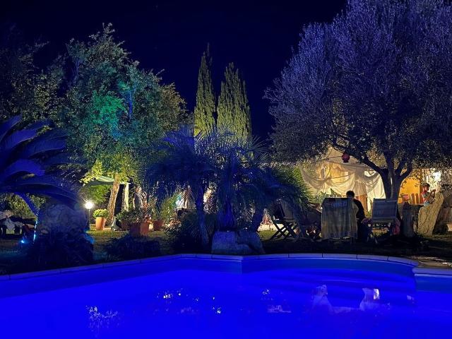 Case e ville in vendita di 150 m² in Viale dell&apos Autonomia Regionale Sarda