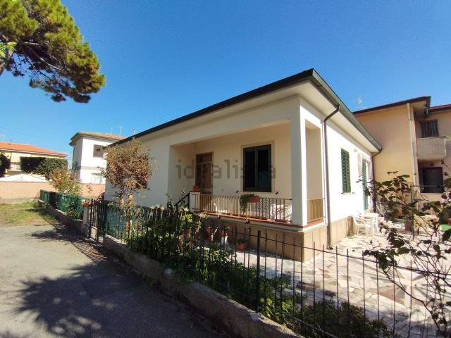 Case e ville in vendita di 150 m² in Vicolo degli Orti