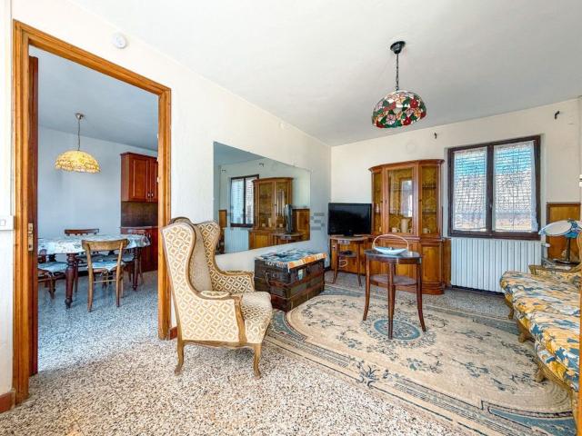 Case e ville in vendita di 150 m² in Vicolo Pasquera, 3