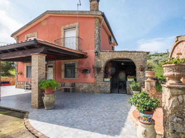Case e ville in vendita di 150 m² in Contrada Costantino