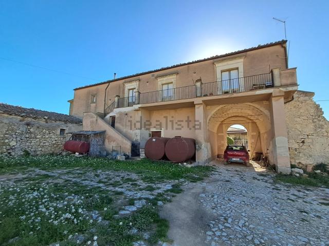 Case e ville in vendita di 150 m² in Contrada Mucia