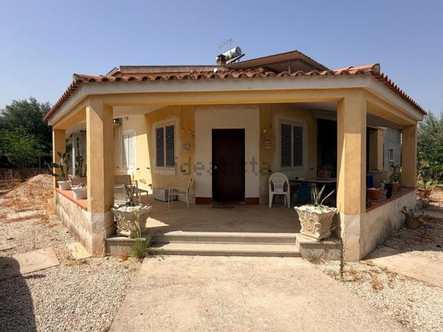 Case e ville in vendita di 150 m² in Contrada Palma Traversa 1ª