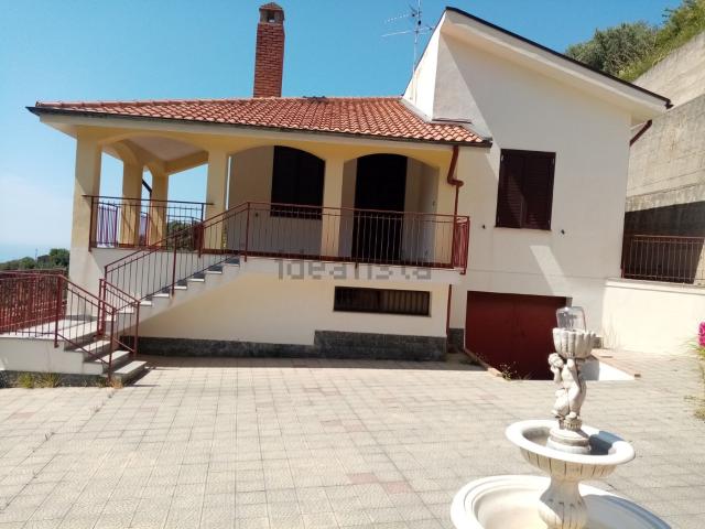 Case e ville in vendita di 150 m² in Contrada Scafone Cipollazzi