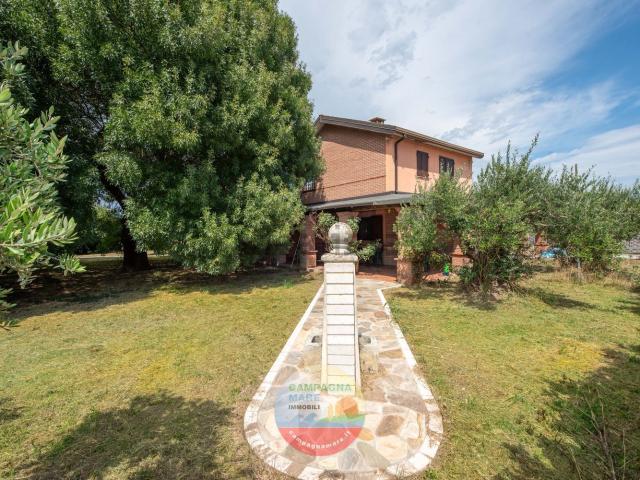 Case e ville in vendita di 150 m² in Piazza Unità D&apos Italia, 10
