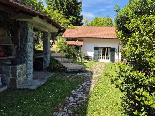 Case e ville in vendita di 150 m² in Strada Senza Nome