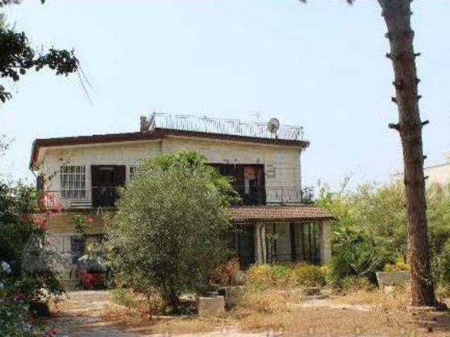 Case e ville in vendita di 1517 m² in Via del Faro, 73