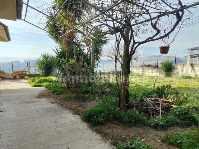 Case e ville in vendita di 151 m² in Via Canale