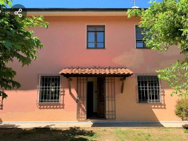 Case e ville in vendita di 151 m² in Via dei Cardi