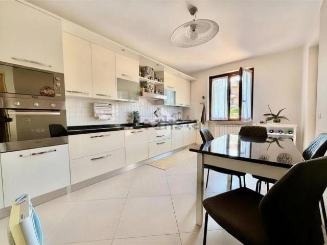 Case e ville in vendita di 151 m² in Via dei Gelsi, 4