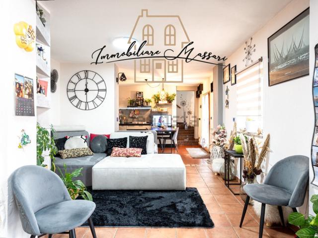 Case e ville in vendita di 151 m² in Via Montalbano, 124