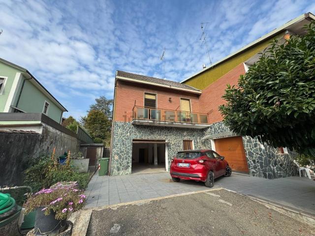 Case e ville in vendita di 152 m² in Via dei Mori