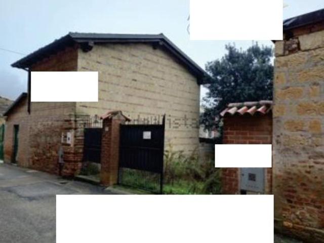 Case e ville in vendita di 153 m² in Via Camillo Benso Conte di Cavour, 3
