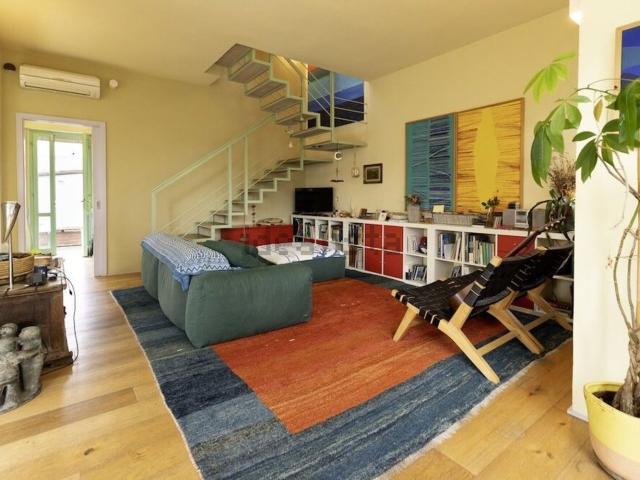 Case e ville in vendita di 153 m² in Via Adolfo Massei, 84