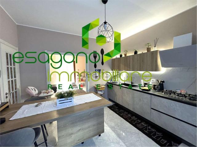 Case e ville in vendita di 153 m² in Via Butera