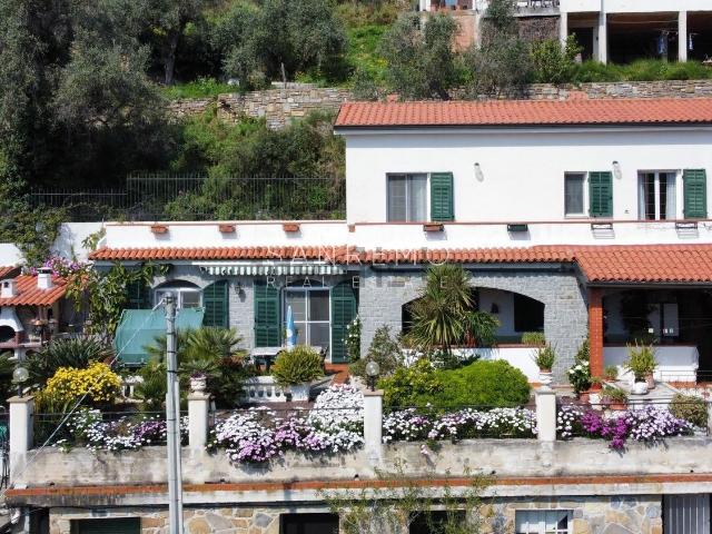 Case e ville in vendita di 153 m² in Strada San Giovanni