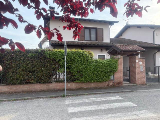 Case e ville in vendita di 154 m² in Via Mario Luponi