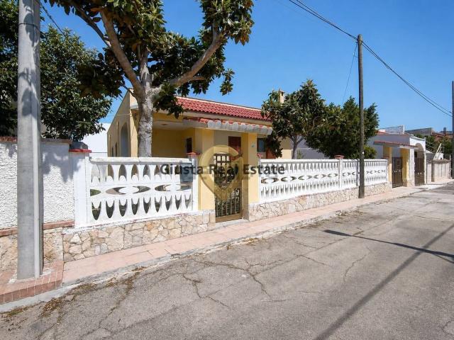Case e ville in vendita di 154 m² in Via Mascagni, 25