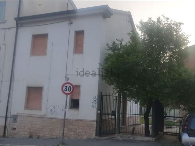 Case e ville in vendita di 155 m² in Via Monte Santo, 20