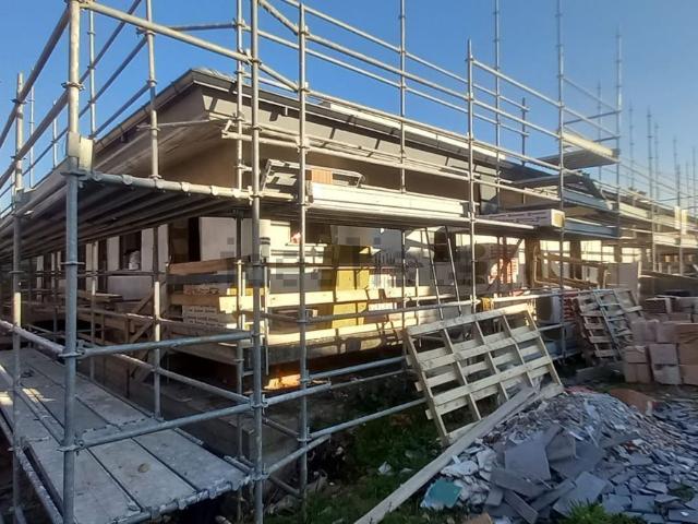 Case e ville in vendita di 155 m² in Via S. Chiara