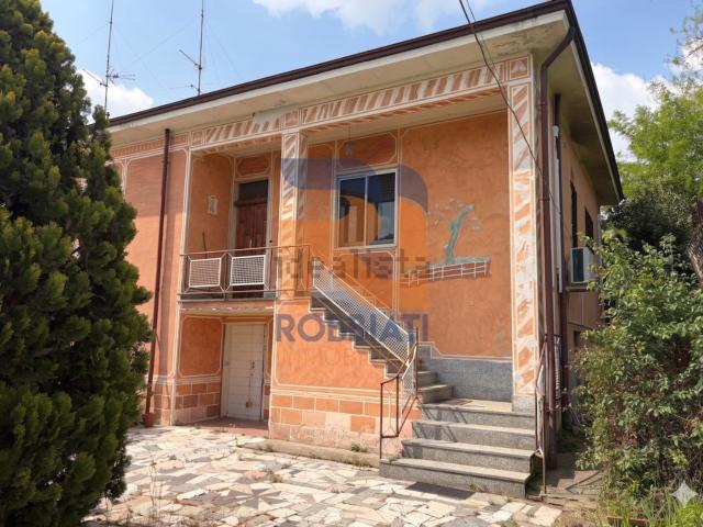Case e ville in vendita di 155 m² in Via Roggia, 33