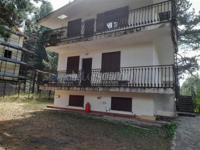 Case e ville in vendita di 155 m² in Viale Giuseppe di Vittorio