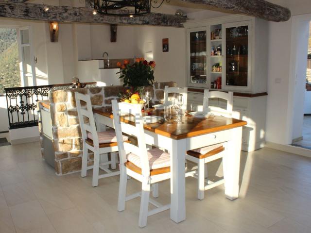 Case e ville in vendita di 155 m² in Vicolo Castello, 10