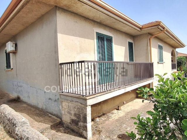Case e ville in vendita di 155 m² in Contrada Bussello