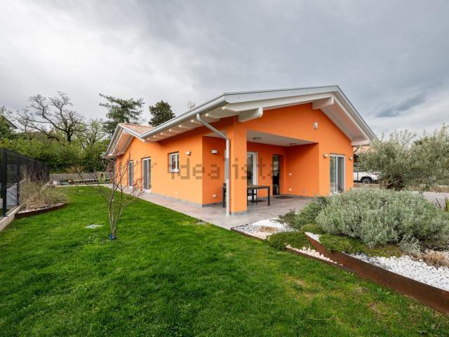 Case e ville in vendita di 155 m² in Località Sistiana, 24