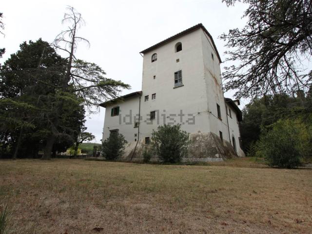 Case e ville in vendita di 1560 m²