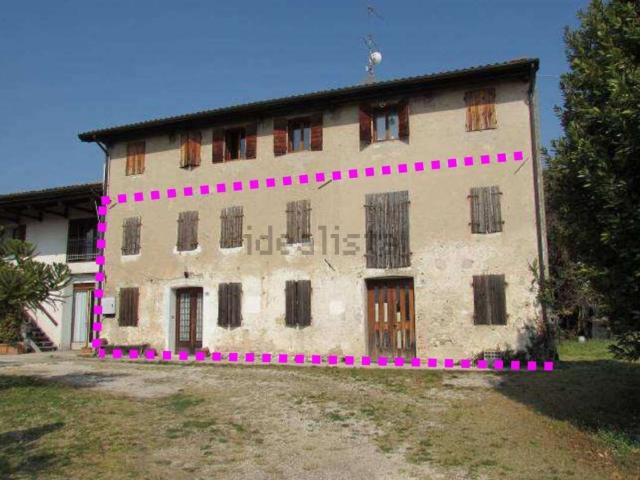 Case e ville in vendita di 156 m² in Via Camerin, 15