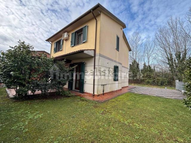 Case e ville in vendita di 156 m² in Via Crescentino Caselli, 20