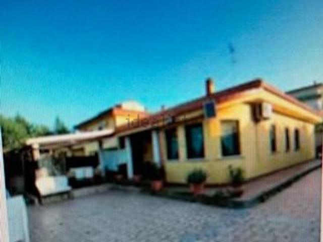 Case e ville in vendita di 156 m² in Via Alaska