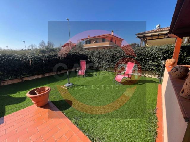 Case e ville in vendita di 156 m² in Via Battaglia di Lepanto