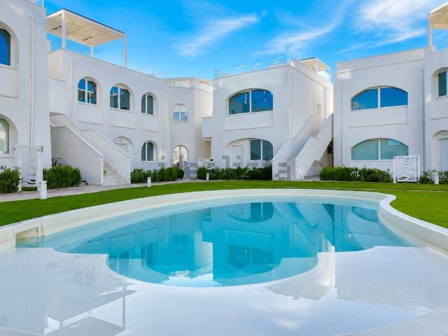 Case e ville in vendita di 156 m² in Via Litoranea, 207