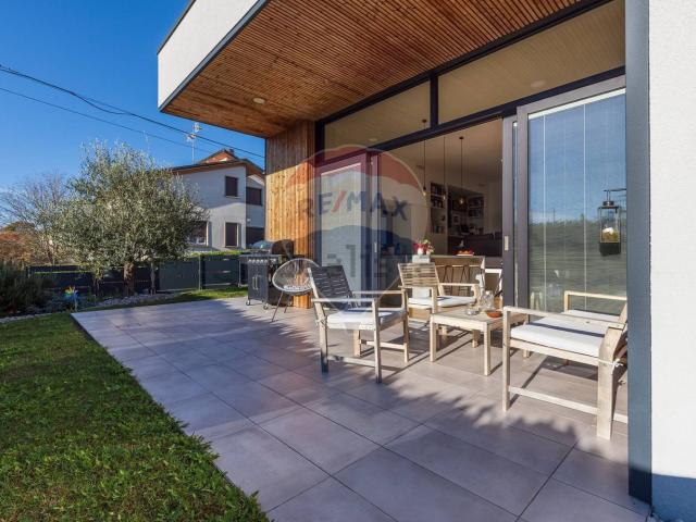 Case e ville in vendita di 156 m² in Via San Carpoforo, 13