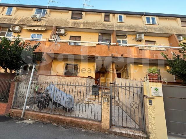Case e ville in vendita di 156 m² in Viale Cassiodoro, 161
