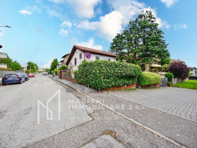 Case e ville in vendita di 157 m² in Via San Gerolamo Emiliani, 50