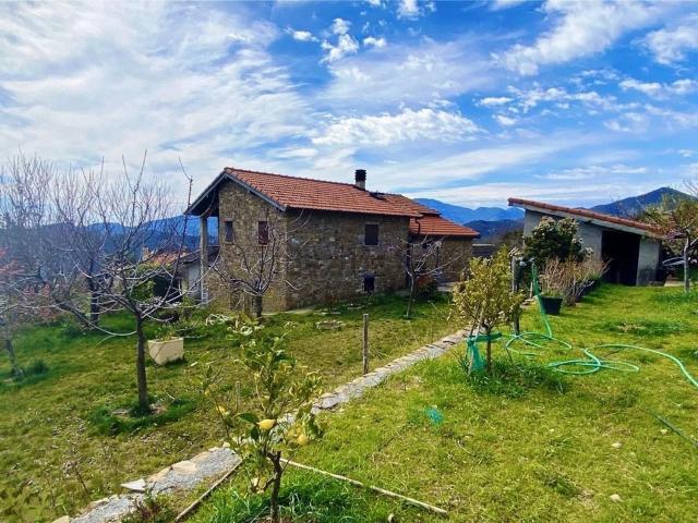 Case e ville in vendita di 157 m² in Località morghe