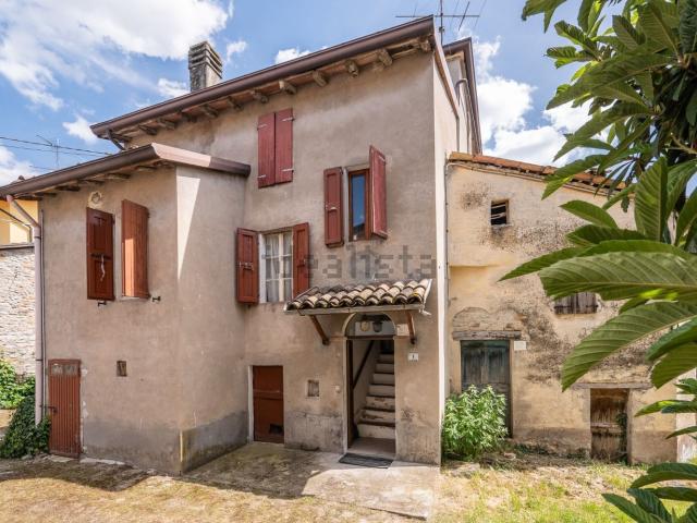 Case e ville in vendita di 157 m² in Strada Provazzano, 1