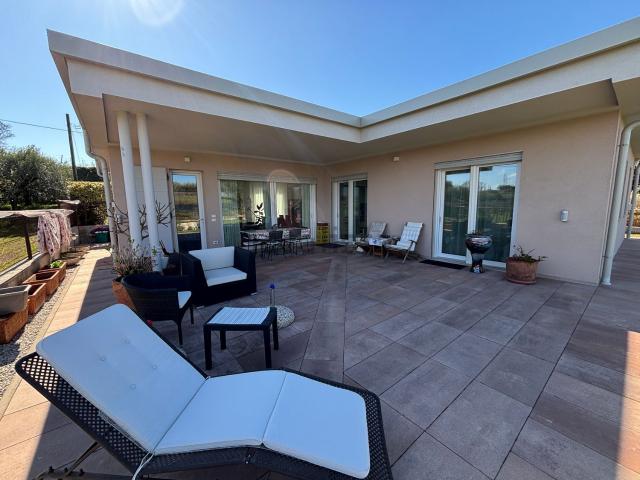Case e ville in vendita di 158 m²