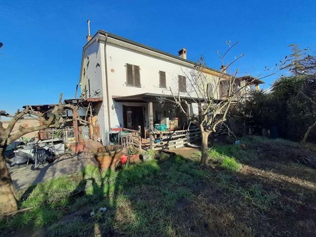 Case e ville in vendita di 158 m² in Via Santa Maria