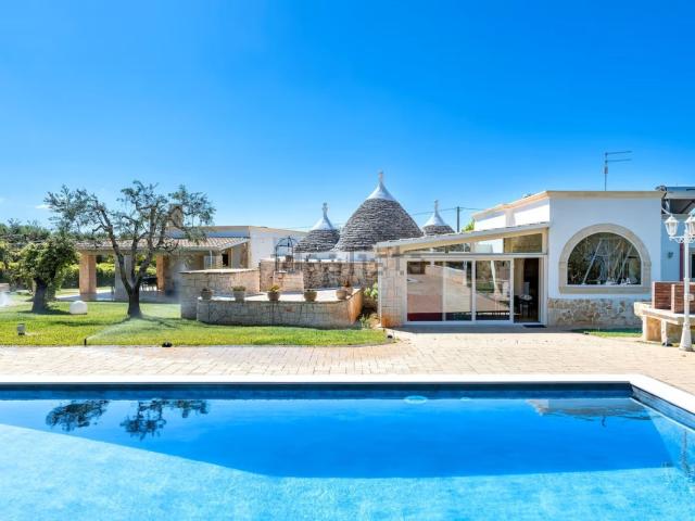 Case e ville in vendita di 159 m² in Contrada Regina