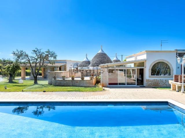 Case e ville in vendita di 159 m² in Contrada Regina