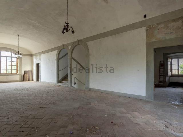 Case e ville in vendita di 1600 m² in Via Torricella