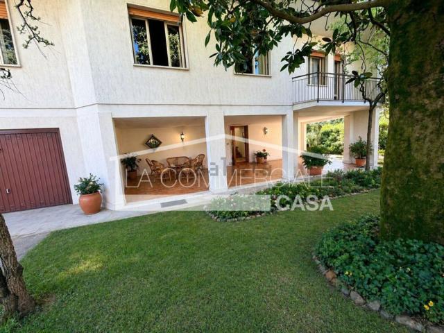 Case e ville in vendita di 160 m²