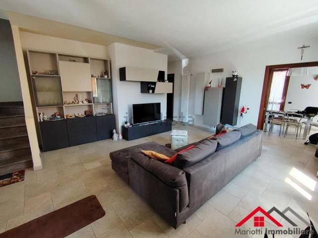 Case e ville in vendita di 160 m²