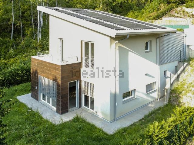 Case e ville in vendita di 160 m²